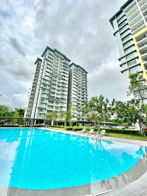 Kuching Cozy Skyvilla Apartment @ Mjc Batu Kawa エクステリア 写真